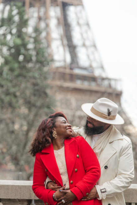 Eiffel Tower photoshoot with a Paris photographer, Avenue de Camoens