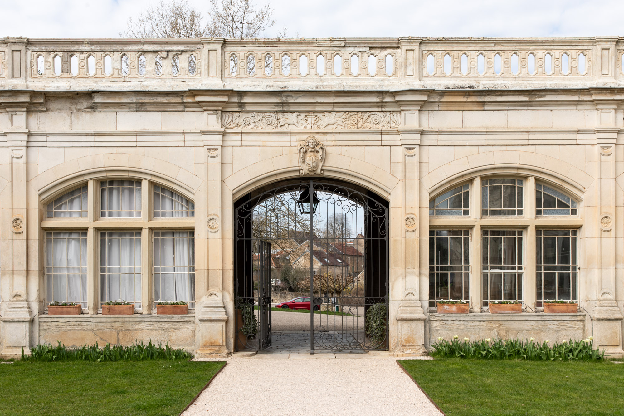 Entrance to the Château Sainte Sabine wedding venue in Burgundy, France